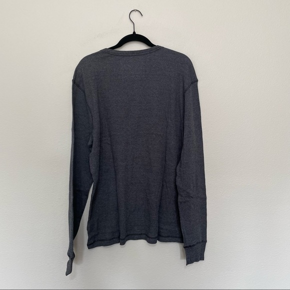 NWT old navy waffle knit thermal henley built in flex grey mens sz.XL - Picture 3 of 4